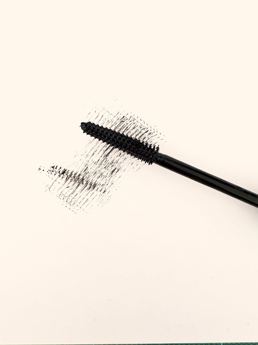 MASCARA BLACK DEFINITION